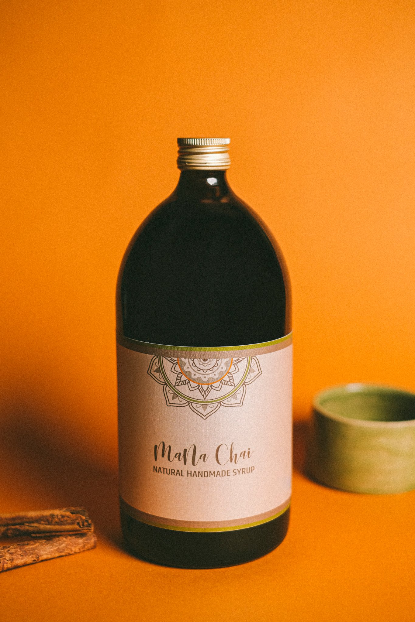 MaNa Chai Flasche – Portraitfoto
